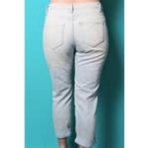 Ripped Jeans - Picture 2 of 2